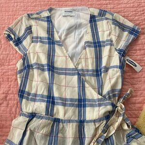 Pretty long NWT light dress!